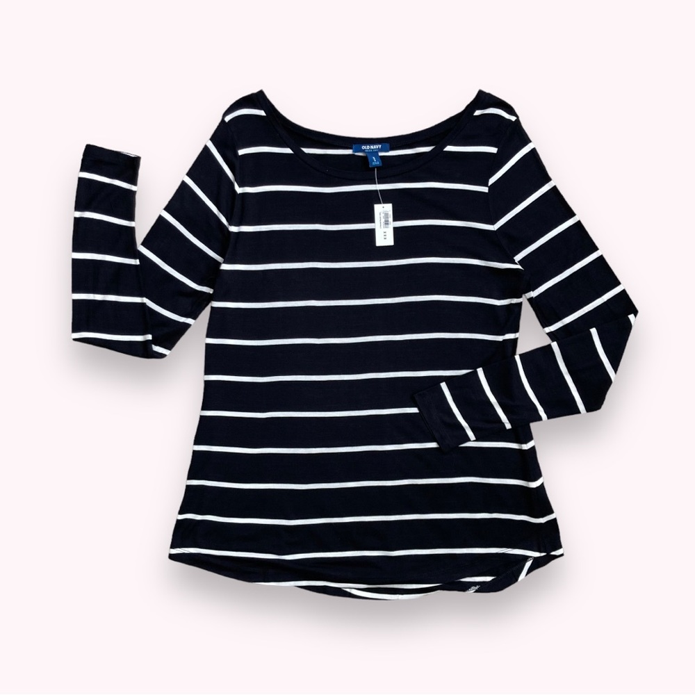 NWT Old Navy Women's long sleeve black and white striped top, Sz M